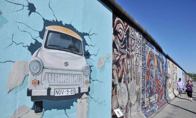Mehr als 12,4 Millionen Touristen besichtigten 2015 die Berliner Mauer und andere Sehenswürdigkeiten.
