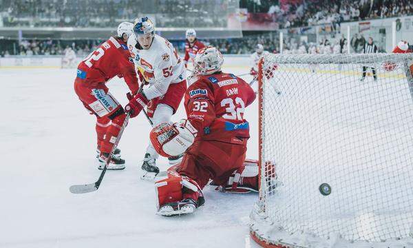 EISHOCKEY-LIGA: PLAY-OFFS/HALBFINALE: EC RED BULL SALZBURG - EC KAC