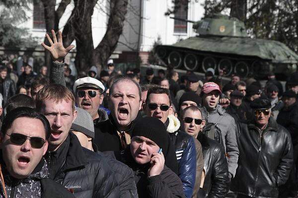 Manche Beobachter sehen durch den Umsturz in der Ukraine die territoriale Integrität des Landes in Gefahr. Heikel ist die Lage vor allem auf der russisch geprägten Halbinsel Krim.