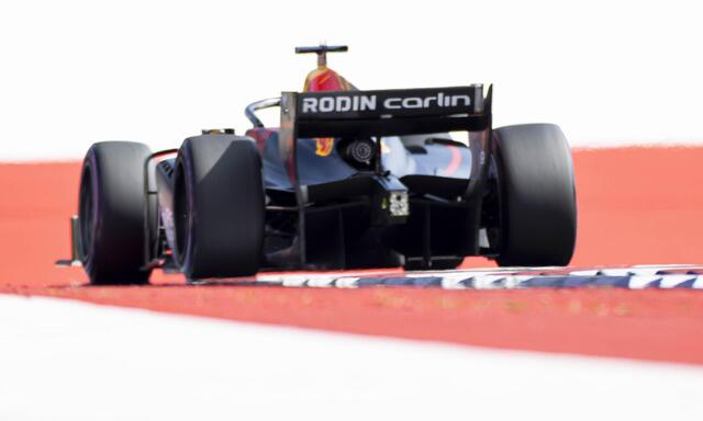 Formel-2-Bolide von Rodin Carlin am Spielbergring. 
