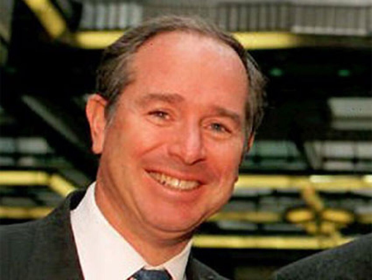 Mitgründer Schwarzman verdient durch den Börsengang 677,2 Millionen Dollar. Er hält nach dem IPO einen Anteil von 23 Prozent an Blackstone.