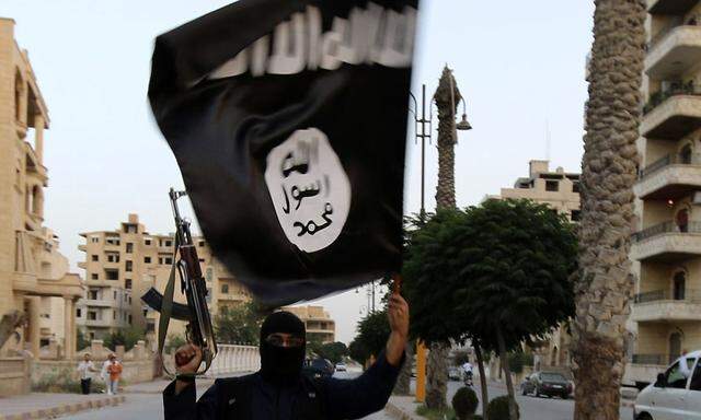 IS-Anhänger in Rakka 