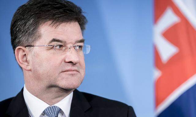 Miroslav Lajcak slowakischer Aussenminister gibt ein Pressestatement in Berlin 27 11 2018 Berlin