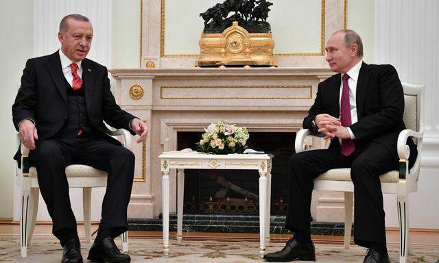 Treffen in Moskau: Der türkische Präsident, Recep Tayyip Erdo˘gan, und Russlands Präsident Wladimir Putin beraten über die Verteilung von Einflusszonen in Syrien.