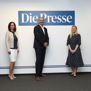 Eva Komarek (Styria) diskutierte mit Tamara Albrecht, Kapitalmarktexpertin, Robert Ulm, CEO Hello bank!, Larissa Kravitz, Finanzexpertin und Gründerin von Investorella, und Andrea Lang, Bereichsleitung Marketing und Verkauf sowie Unternehmenssprecherin der Münze Österreich.