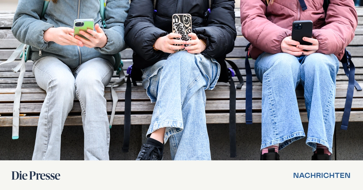 Umfrage-Social-Media-ist-im-Schulalltag-f-r-Eltern-und-Lehrpersonen-die-gr-te-Herausforderung-premium-