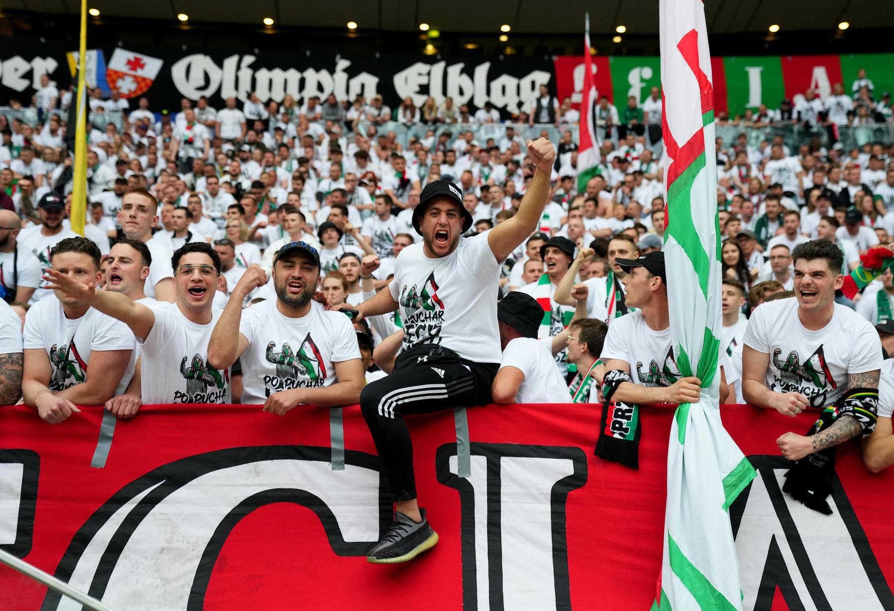 Austria erwartet berüchtigte Fans von Legia Warschau – DiePresse.com