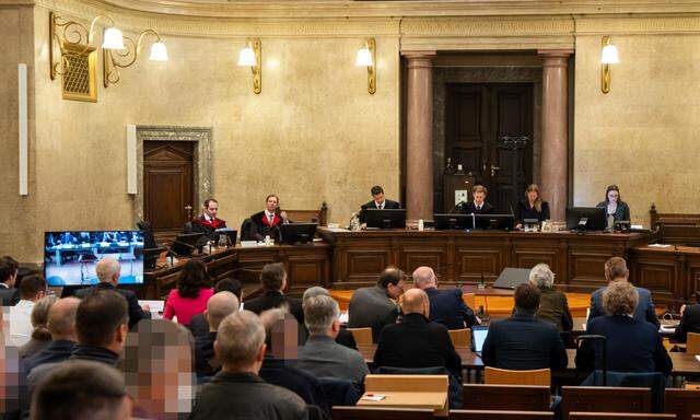 Ende November 2023 startete im Wiener Landesgericht der Korruptionsprozess um Wiener Wohnen mit 53 Angeklagten. 