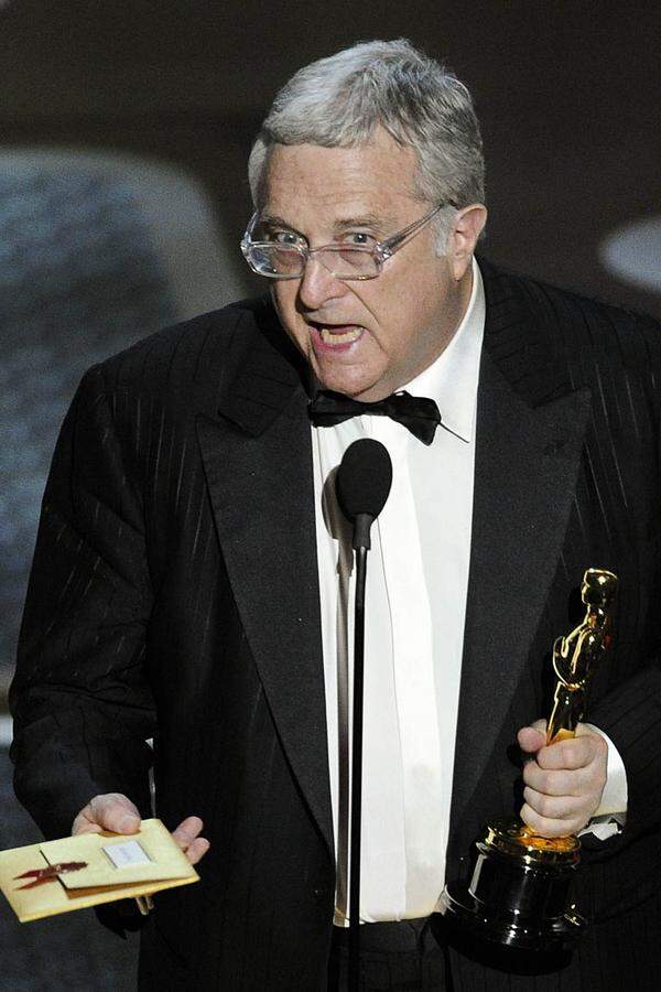 20 Mal war Randy Newman bereits für den Oscar nominiert, die Gala ist schon fast Routine für den Song-Schreiber. Dementsprechend locker war er auch: Wer gutes Fernsehen machen will, solle nicht eine Liste mit Danksagungen vorlesen, sagte Newman. Aber er könne nicht anders. Den Oscar holte er übrigens für den Besten Song: "We Belong Together" aus "Toy Story 3".