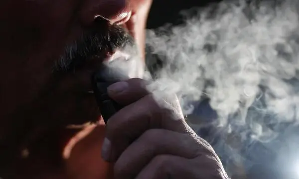 ibear vapes erfahrungen Gefährliches Rauschgift in Vapes: Neun Festnahmen in Hofer Drogen-Milieu -  Hof
