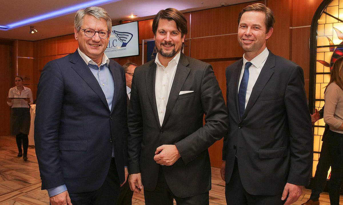 Styria Media-Vorstand Kurt Kribitz mit IV-Präsident Christoph Kulterer und Commerzbank-Chef Martin Butollo.