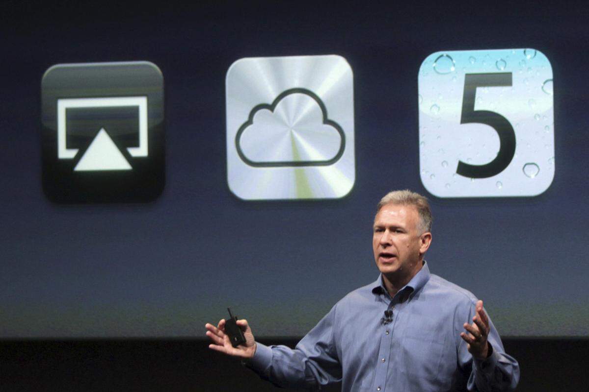 Weitere gezeigte Funktionen beinhalten das drahtlose Synchronisieren, iCloud und iOS 5, die alle ebenfalls mit dem iPhone 4S kommen sollen.