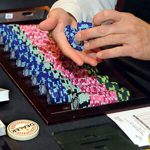 POKER EM: ...                     .