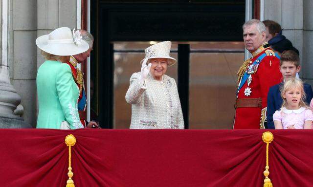 Queen Elizabeth II. am Balkon des Buckingham-Palasts in 2019: Wird es diesen Moment im Sommer dieses Jahres wieder geben?