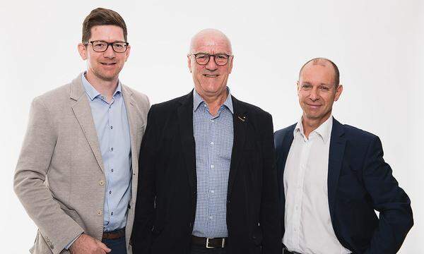 Firmengründer Alfred Moser übergibt die Geschäftsführung des Ingenieurbüros Moser GmbH an Robert Schmidt und Thomas Fleischanderl. Das Unternehmen erhofft sich eine innovative Weiterentwicklung durch die Führung der neuen Generation.