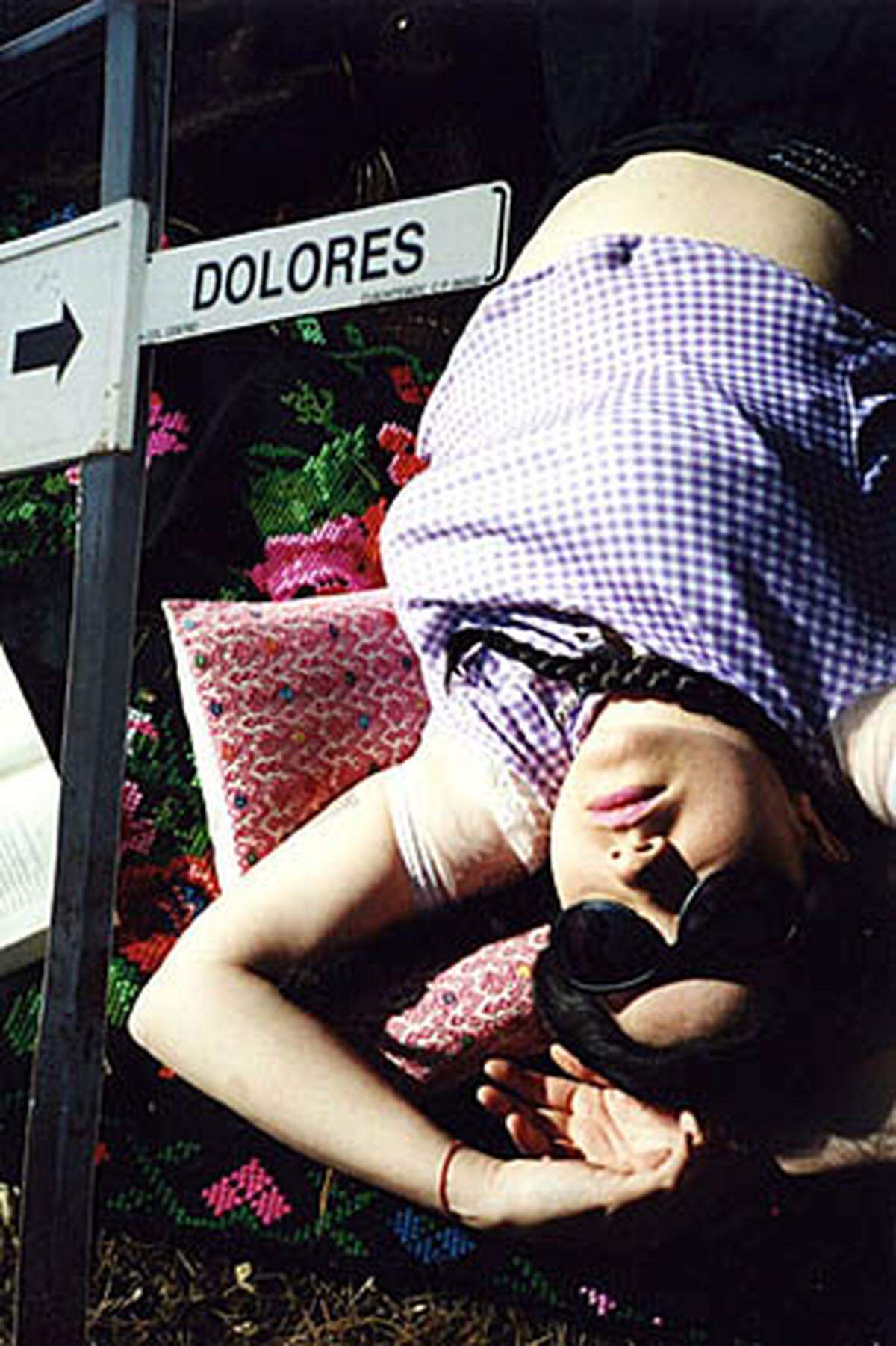 "The Porn Identity. Expeditionen in die Dunkelzone"  Kunsthalle Wien 13. Februar bis 1. Juni Eintritt ab 18 Jahren Im Bild: Katrina Daschner: "Dolores (Edwarda Gurrola)", Setfoto, 2005, Courtesy die Künstlerin 