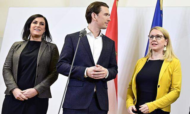 Elisabeth Köstinger, Sebastian Kurz, Margarethe Schramböck (v.l.) aus dem ÖVP-Verhandlungsteam.