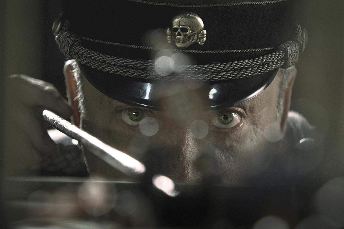 Glänzend: Udo Kiers Auftritt als Hitler-Nachfolger "Führer Kortzfleisch". "Iron Sky"war eines der ersten großen Crowd-Funding-Filmprojekte weltweit: So wurde das Budget von 7,5 Millionen Euro zwar mehrheitlich auf traditionellem Wege via Förderungen lukriert. Zehn Prozent steuerten Fans bei.