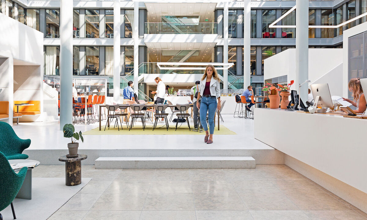 Clean, smart, weltoffen: Das Spaces in Amsterdam zeigt sich als klar strukturierter Treffpunkt.