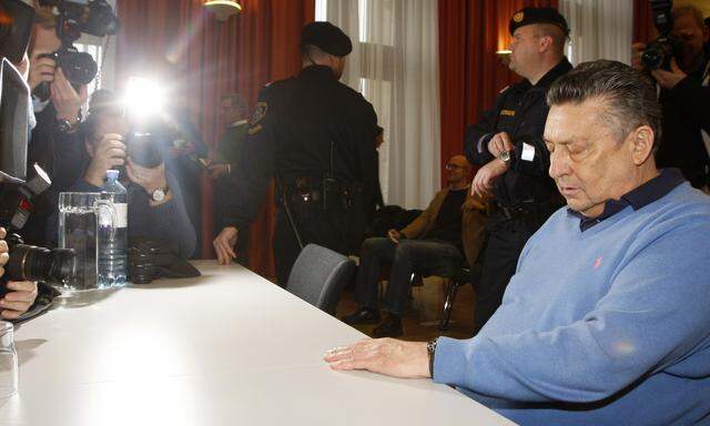 Former BAWAG P.S.K. CEO Elsner waits for the announcement of his verdict at Austria´s supreme court in Vienna