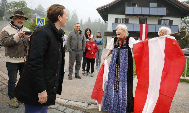 Der Besuch des Bundeskanzlers im Vorarlberger Kleinwalsertal sorgte für regen Besucherandrang.