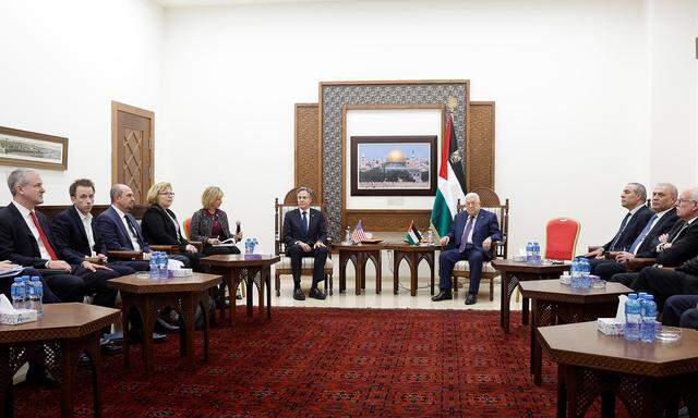 Krisendiplomatie. US-Außenminister Antony Blinken traf am Sonntag Palästinenserpräsident Mahmoud Abbas in Ramallah.