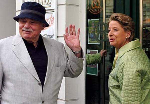 Schweiger war seit 1983 in dritter Ehe mit der Bezirksvorsteherin von Wien Innere Stadt, Ursula Stenzel, verheiratet.