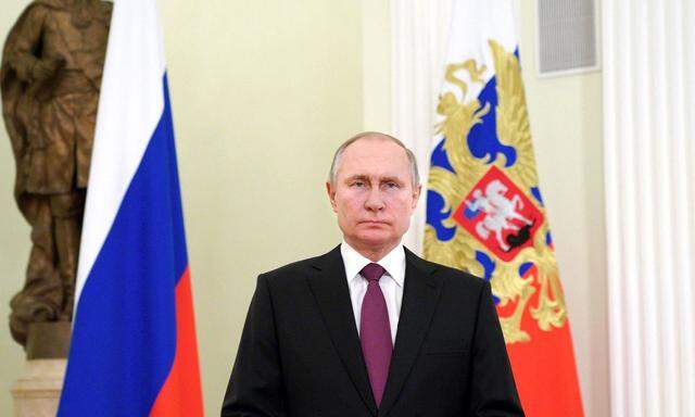 Russlands Präsident Wladimir Putin ruft zu Impfungen auf