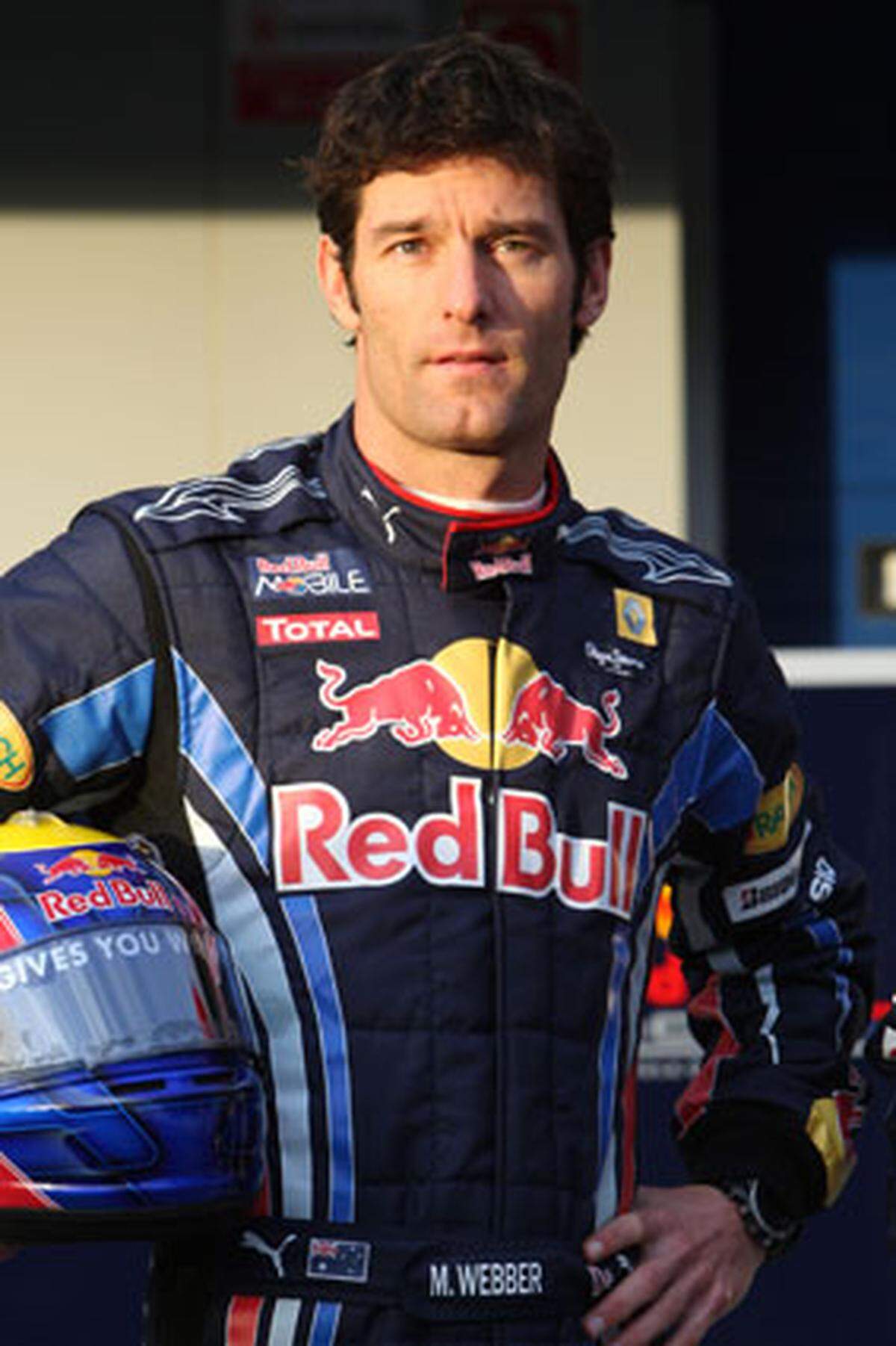 Mit zwei Saisonsiegen 2009 sicherte sich der Australier sein Red-Bull-Cockpit auch für 2010.