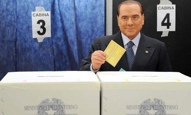 Berlusconi wählt