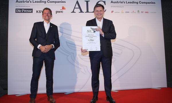 Auszeichnung 3. Platz Kategorie International für die Otto Bock Healthcare Products GmbH (v.l.): A1 Telekom COO Enterprise Martin Resel mit Preisträger und Otto Bock-Geschäftsführer Andreas Goppelt.