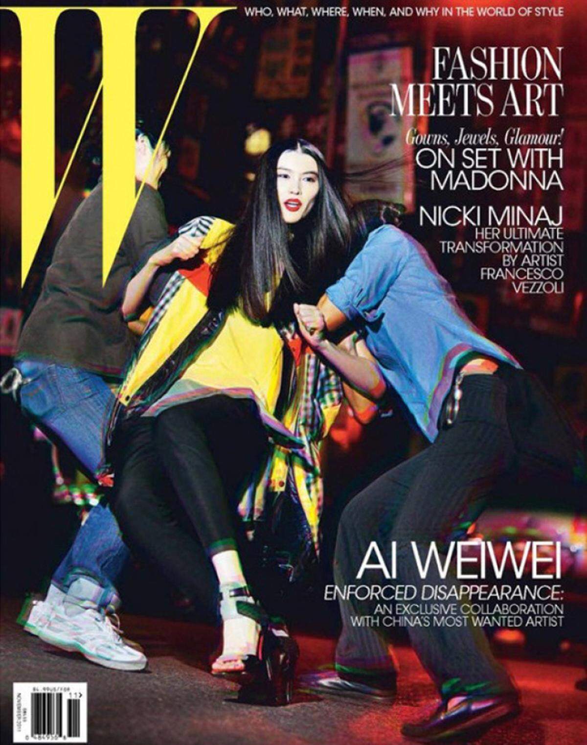 Das W Magazin beauftragte im November 2011 den chinesischen Deserteur und Künstler Ai Wie Wei für das Cover. Model Sui He spielte die Szene nach, in der er gewaltsam festgenommen wurde.
