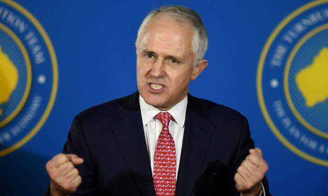 Australian Prime Minister Malcolm Turnbull speaks to the media during a news conference on the eve of Australia's federal elections in Sydney