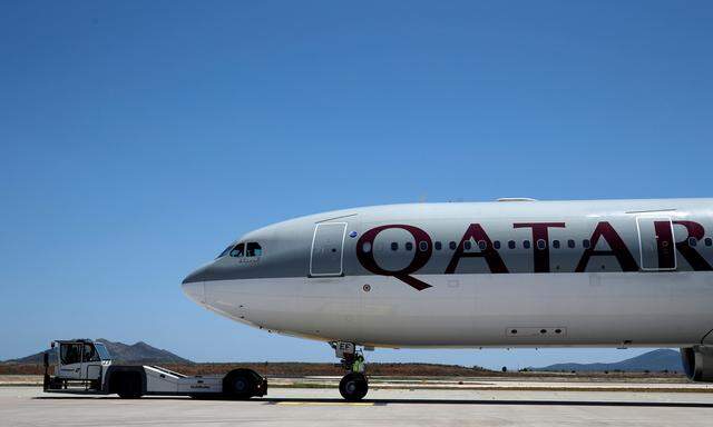 Qatar-Airlines muss nun über das Gebiet des Iran ausfliegen. Ein Überflug über die boykottierenden Nachbarländer ist vorerst nicht möglich. 