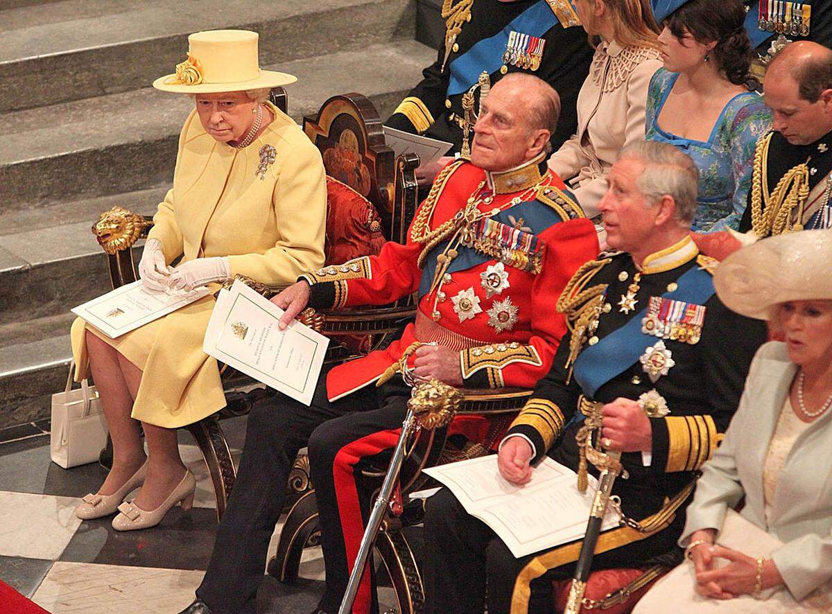 Die Queen und die Gäste lauschten inzwischen dem Chor der Westminster Abbey. In diesem Moment waren auch keine Kameras oder Fotografen erlaubt.