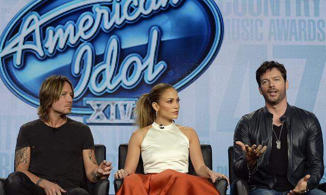 Judges of ´American Idol´ Keith Urban, Jennifer Lopez and Harry Connick Jr. take part in a panel during TCA presentations in Pasadena, CA