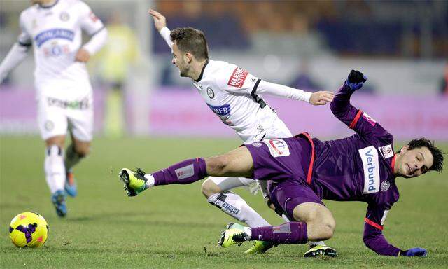 Der Austrianer Hosiner schoss das 3:1.