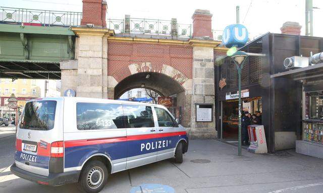 U6 Drogenhotspot, Thaliastraße und Josefstädterstraße, Johann Strauß Park