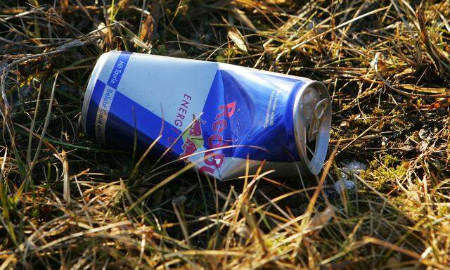 Achtlos weggeworfen: Red Bull Dose
