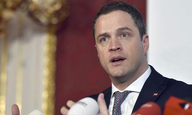 FPÖ-Klubchef Johann Gudenus kündigte am Montag der Wiener Regierung eine Verfassungsklage an.