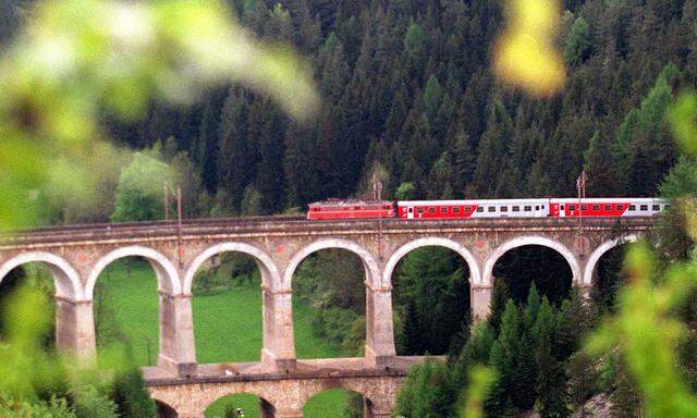 Archivbild: Semmeringbahn