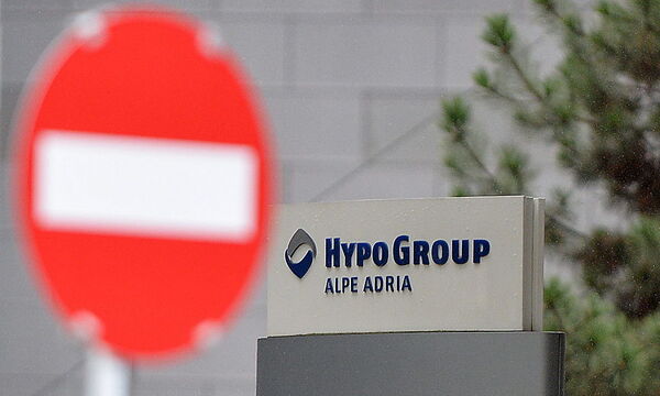 FILE AUSTRIA ECONOMY HYPO ALPE-ADRIA