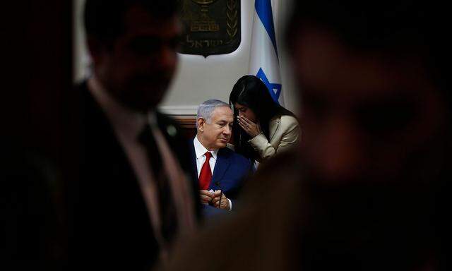 Benjamin Netanjahu muss doch Neuwahlen akzeptieren.