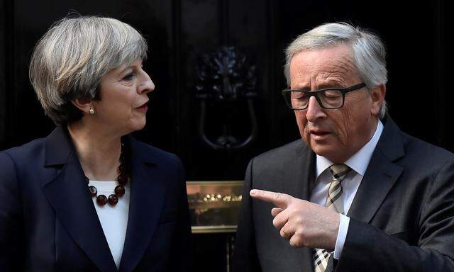 Thersa May, Jean-Claude Juncker: "technische" Schwierigkeiten