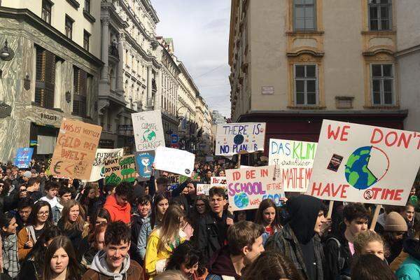 Nicht nur in Wien wurde protestiert. Auch in anderen Landeshauptstädten versammelten sich dei Schüler. Große Proteste gab es etwa in Bregenz, Innsbruck, Graz, Klagenfurt, Salzburg und Linz.