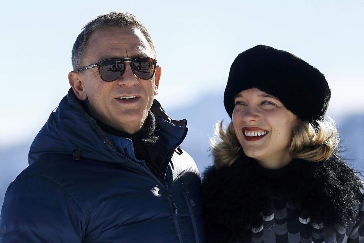 Bei traumhaften Wetter präsentierten sich 007 Daniel Craig und sein Bond-Girl  Lea Seydoux am 7. Jänner in Sölden. Die dreharbetien fanden am westlich von Sölden gelegenen, 3.056 Meter hohen Gaislachkogel statt, sagte Nicole Jäger von Ötztal Tourismus.