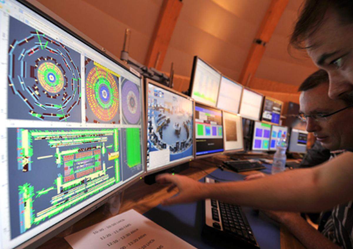 Vor dem Neustart des Large Hadron Collider im November 2009 herrschte Hochbetrieb am CERN. Alle Systeme wurden sorgfältig überprüft.