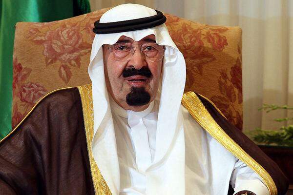 Zwei Jahrzehnte lang bestimmte Abdullah Bin Abdulaziz die Geschicke Saudiarabiens. Während der zehn Jahre als Regent unter dem greisen König Fahd profilierte er sich als vorsichtiger Reformer. Nachdem er im August 2005 selbst den Thron bestiegen hatte, verwaltete er jedoch nur noch den stockkonservativen Stillstand im wahhabitischen Königreich.
