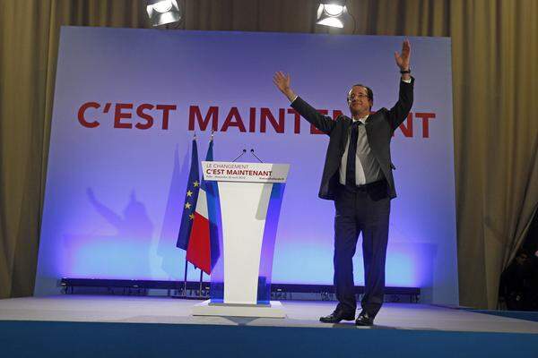 Der erste Wahldurchgang sei auch eine "Abstrafung Sarkozys" gewesen, findet Hollande. Dem französischen Amtsinhaber gibt er auch Mitschuld am starken Abschneiden von Marine le Pen, der Spitzenkandidatin der Front National. "Nie zuvor hat die Front National ein derartiges Niveau bei einer Präsidentschaftswahl erreicht. Das ist ein neues Signal, das in der Republik ein Aufbegehren nötig macht."