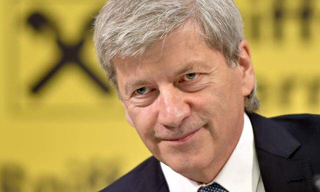 RBI-Vorstandsvorsitzender Johann Strobl kündigt strengere „Spardisziplin“ an. 